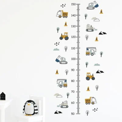 Wandsticker mit Baum, Wolken und Baufahrzeug – Maßgeschneiderte Wanddekoration für Kinderzimmer