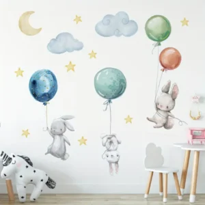 Wandtattoo Ballons mit hängenden Hasen, Mond, Sterne und Wolken – Zauberhafte Kinderzimmer Deko