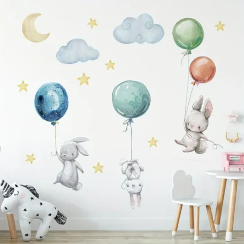 Wandtattoo Ballons mit hängenden Hasen, Mond, Sterne und Wolken – Zauberhafte Kinderzimmer Deko