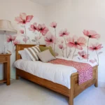 Moderne Wandsticker mit großem, lebendigem Blumenmotiv in Pink – Leicht anzubringen, ideal für Schlafzimmer, Wohnzimmer, Sofa oder Eingangsbereich | Zeitgemäße Dekoration für Zuhause | Blickfang für Flur & Wohnräume – Einfache Anwendung